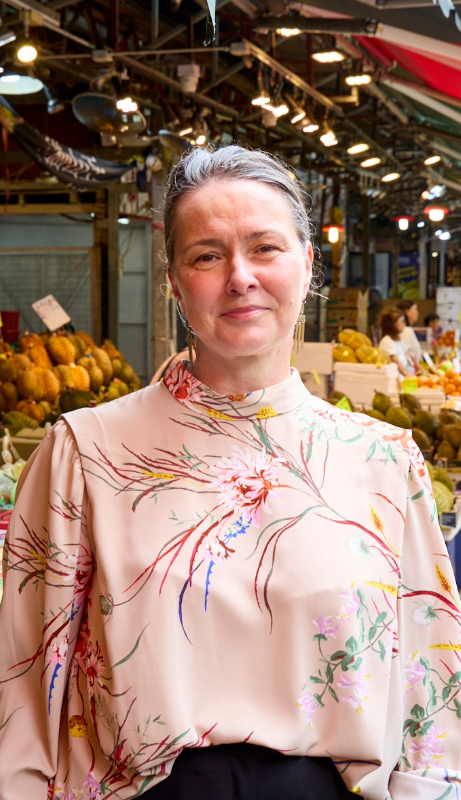 kay at market